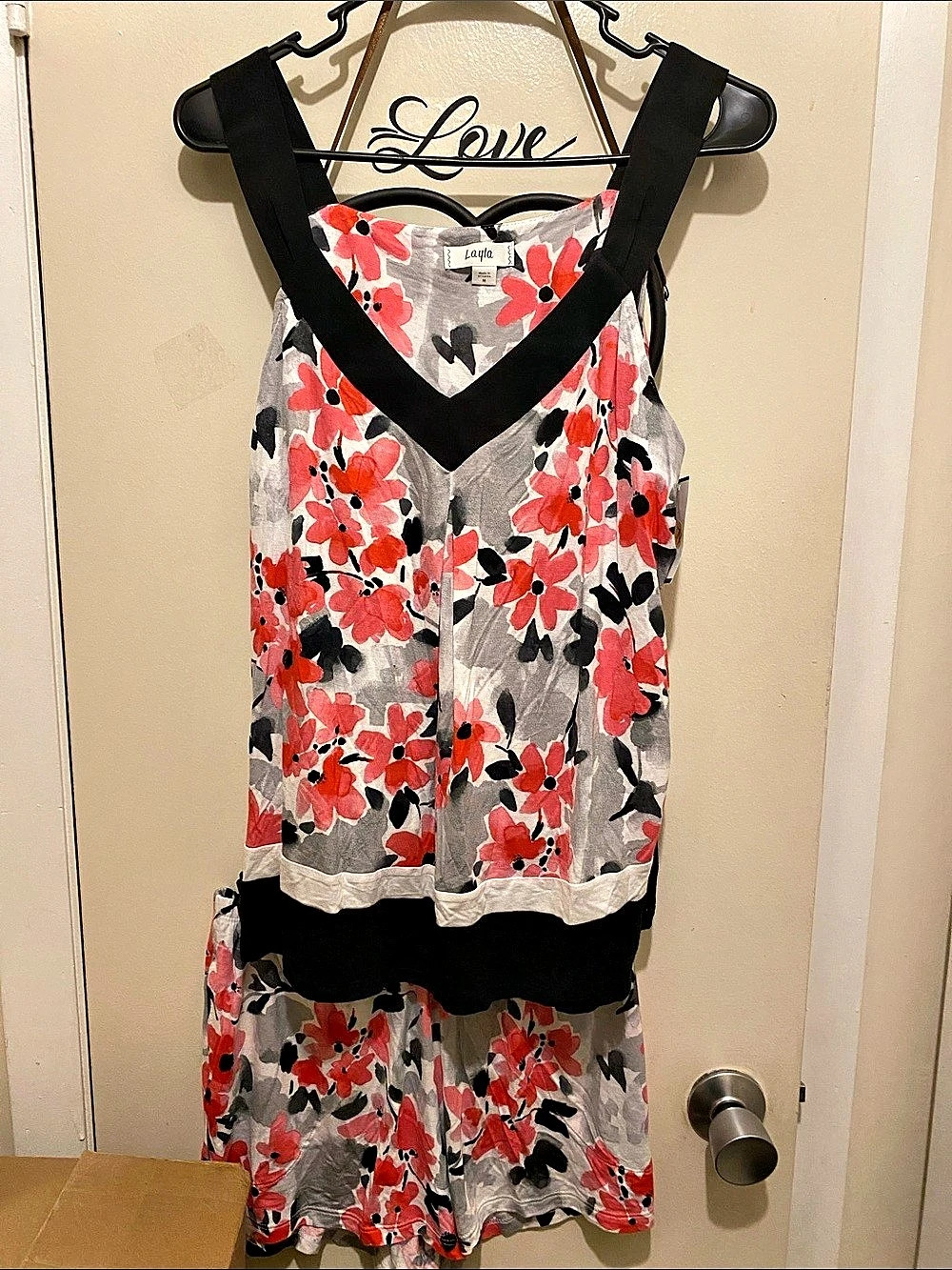 Layla Floral Tank Top in Gray & Red Size Medium